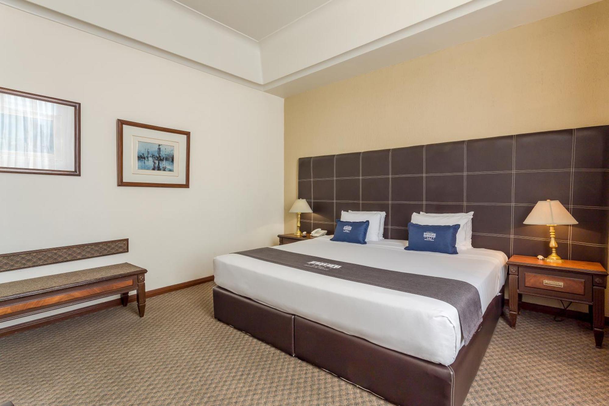 Imperial Reforma 4*